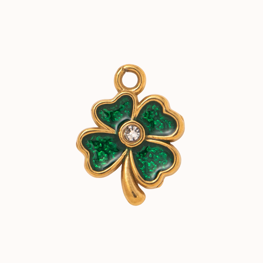 Lucky Clover Isla Eme